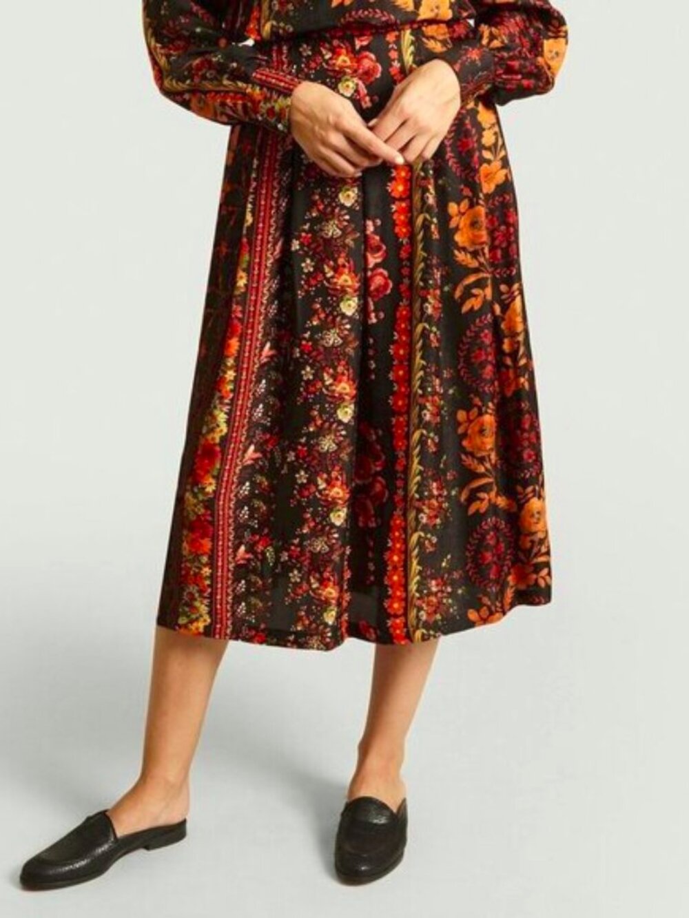 ROSEANNA PARIS dark floral flowing full peasant skirt